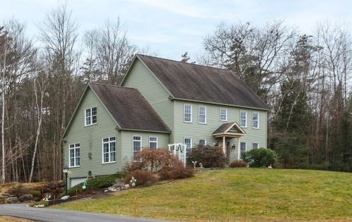 16 Shenandoah Dr, Concord NH  03301-7920 exterior