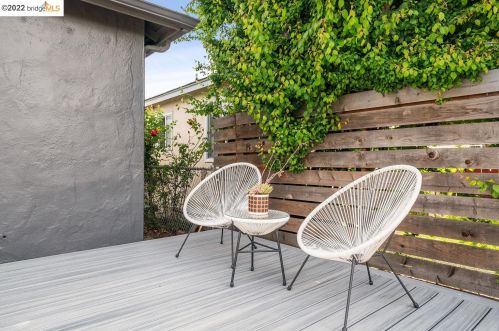 1256 Carrison St, Berkeley CA 94702-2410 exterior