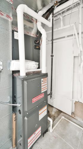 5820 Campbell Ave, Chicago IL 60659-5011 exterior