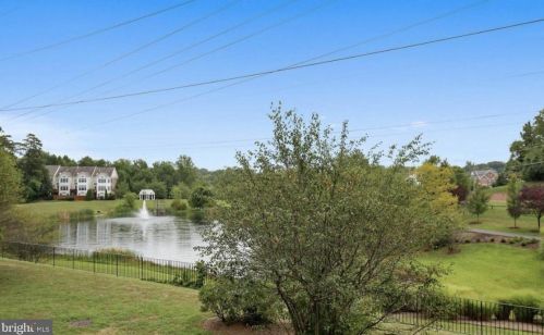 3405 Governors Crest Ct, Alexandria VA  22310-2337 exterior