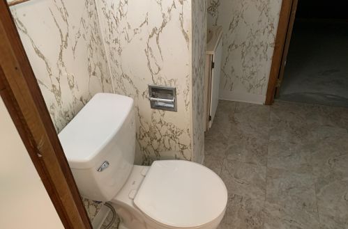 6715 54 St, Milwaukee WI 53219-2208 exterior