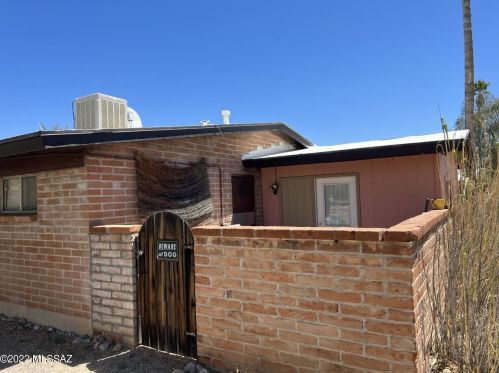 3241 Monte Vis Dr, Tucson AZ 85712-1630 exterior