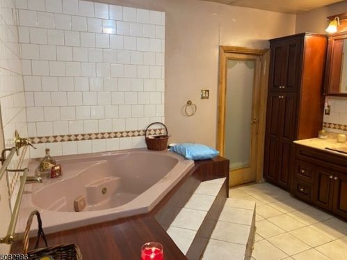 52 Myrtle Ave, Irvington NJ 07111-3338 exterior