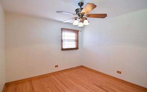 2716 Florida Ave, Waukegan IL 60087-4536 exterior