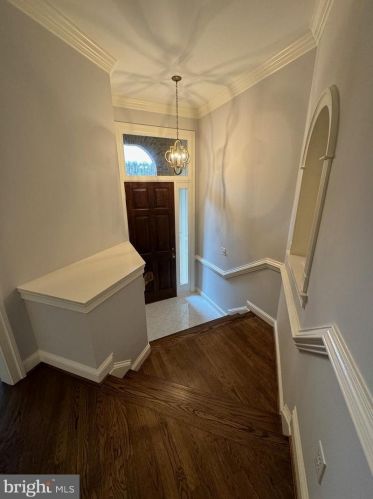 1512 Hampton Hill Cir, Mc Lean VA  22101-6017 exterior