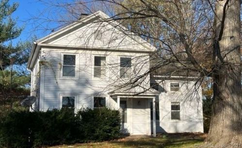 59 Woodland St, Manchester CT 06042-3011 exterior