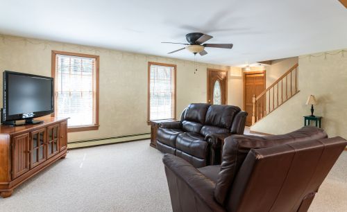 39 Minge Cv Rd, Alton NH 03810-4063 exterior