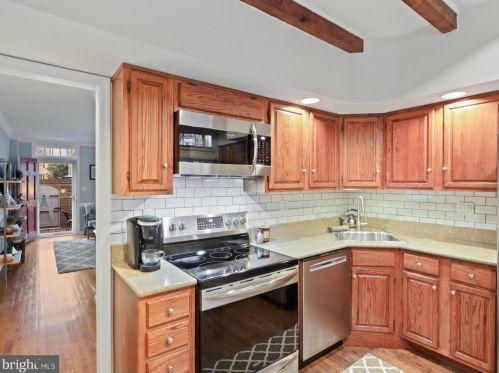 659 Columbus St, Alexandria VA  22314-1848 exterior