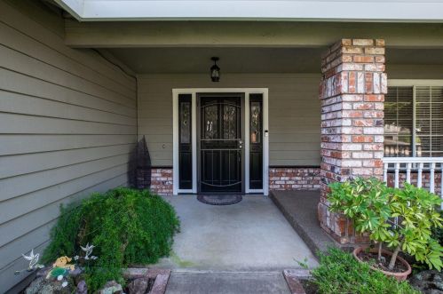 105 Goodell Rd, Folsom CA 95630-5221 exterior