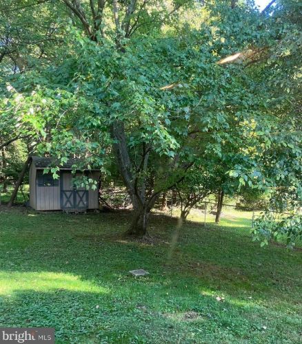 2012 Kings House Rd, Silver Spring MD 20905-4224 exterior