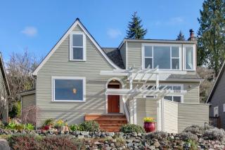 6508 30 Ave, Seattle WA  98117-6223 exterior