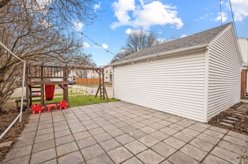 4790 Sheffield Ave, Milwaukee WI 53217-5962 exterior