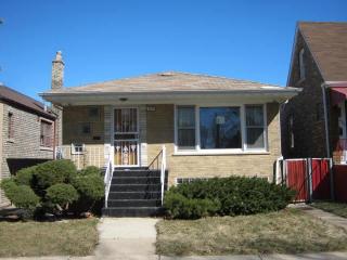 618 102 St, Chicago IL  60643-2027 exterior
