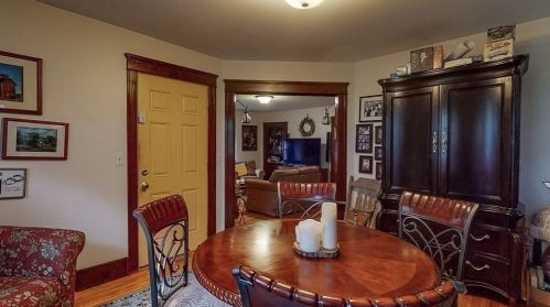 25 Circuit Ave, Worcester MA 01603-2159 exterior