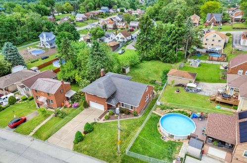 4412 Everlawn St, Pittsburgh PA 15122-2112 exterior