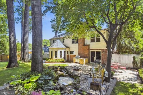 10316 Gainsborough Rd, Rockville MD 20854-4043 exterior