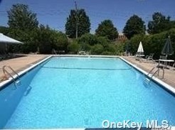 89 Glen Pasture Ct, Huntington Station NY 11746-1921 exterior