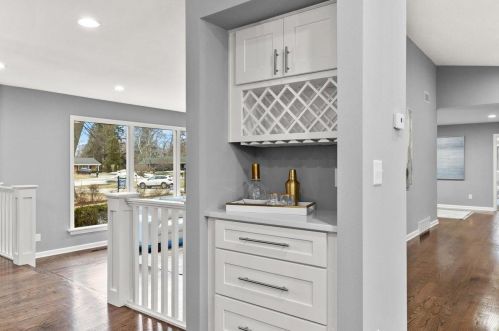 2320 Kenboern Dr, Milwaukee WI 53209-1832 exterior