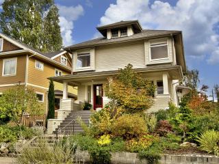 216 29 Ave, Seattle WA  98198-7702 exterior