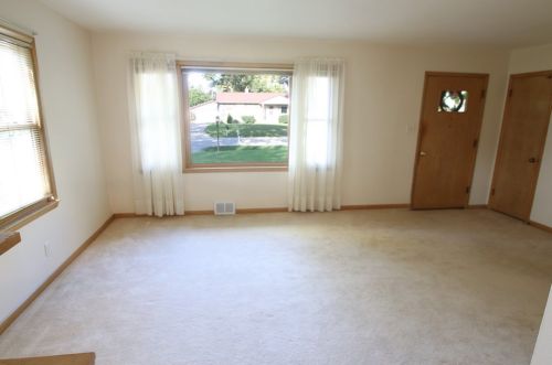 8072 53rd St, Milwaukee, WI 53223-3624