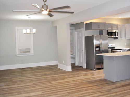 2607 Palmer St, Milwaukee WI 53212-2833 exterior