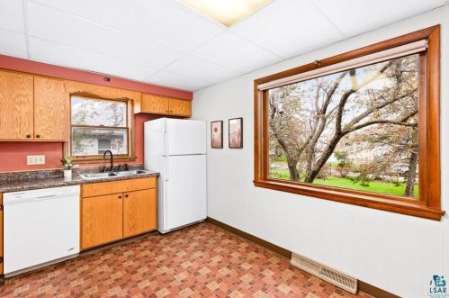 406 43 Ave, Duluth MN 55807-1555 exterior