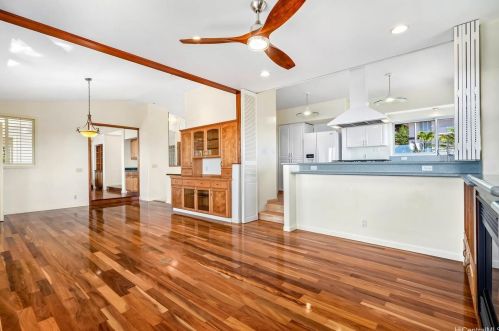 2270 Okoa St, Honolulu HI 96821-2649 exterior