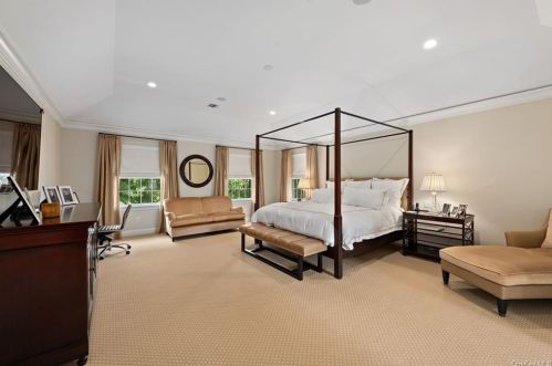 5 Dellwood Farm Way, Armonk NY 10504-1249 exterior