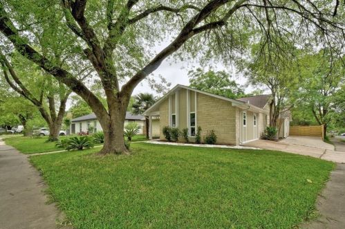 10021 Childress Dr, Austin TX  78753-4348 exterior