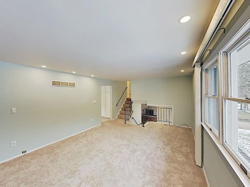 525 Dorseyville Rd, Pittsburgh PA  15238-1651 exterior