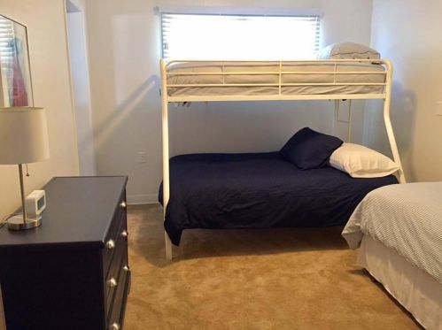 1548 Beach St, Meskegon MI  49441-1006 exterior