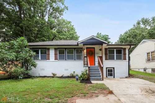 2357 Carey Dr, Atlanta GA  30315-7549 exterior