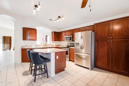 669 Myrtle Dr, Chandler AZ  85248-4481 exterior