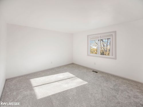 2681 Powderhorn Rdg Rd, Rochester MI 48309-1339 exterior