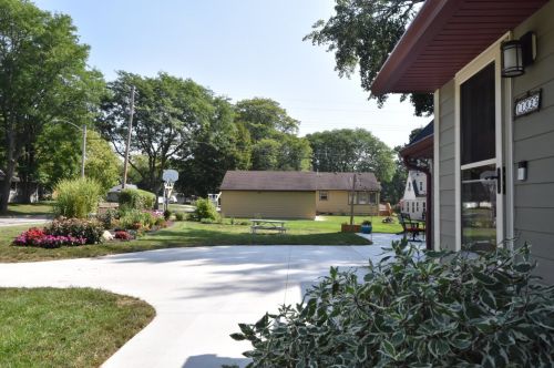 11825 Garfield Ave, Milwaukee WI  53226-2025 exterior