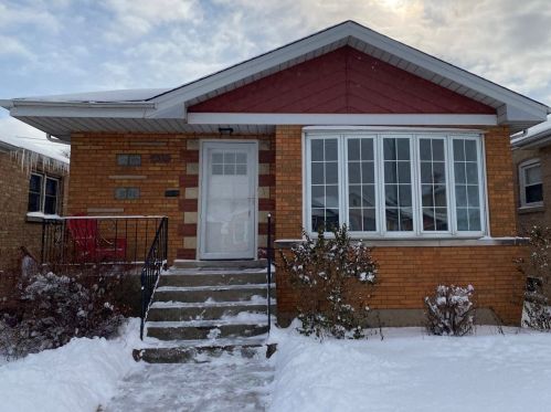 6531 64th St, Chicago, IL 60638-4913