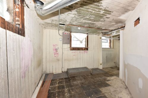 1761 Pearl St, Milwaukee WI 53204-3165 exterior