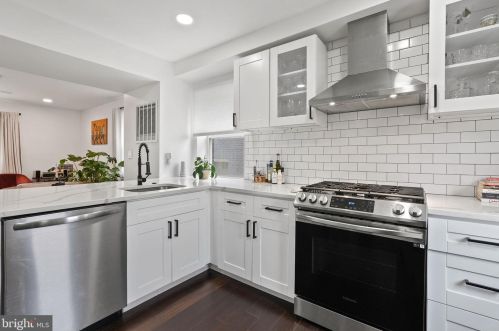 5054 11th St, Washington DC  20017-2848 exterior