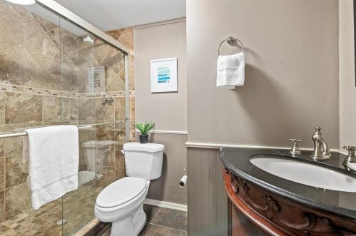 7384 Sharp Ave, Saint Louis MO 63116-3040 exterior