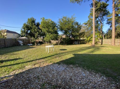 1261 Sudder Ave, Fort Pierce FL 34953-1422 exterior