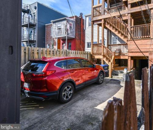 3605 10th St, Washington DC 20010-1403 exterior