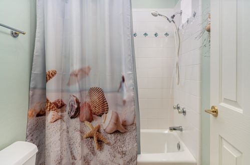 6413 31st St, Phoenix AZ 85008-1127 exterior