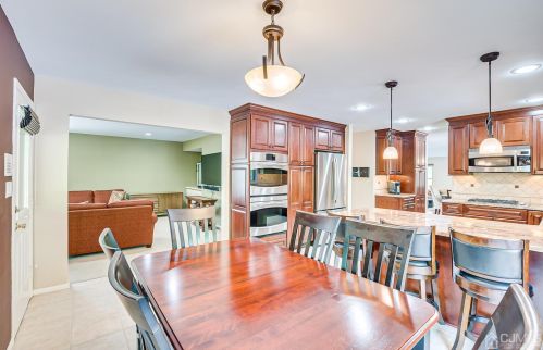 102 King St, Edison NJ 08820-1023 exterior