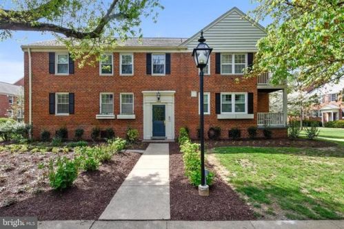 6608 Boulevard Vw, Alexandria VA  22307-6648 exterior