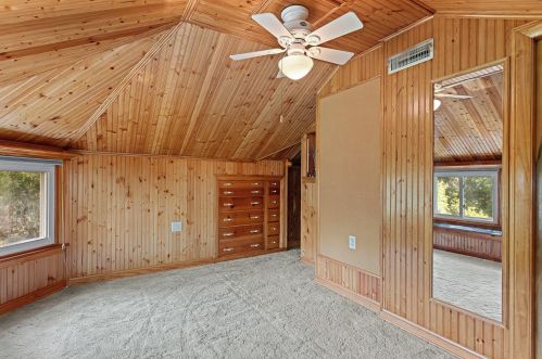 4085 110, Milwaukee WI 53222-1102 exterior