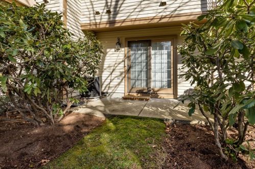 123 Revere St, Canton MA  02021-2984 exterior