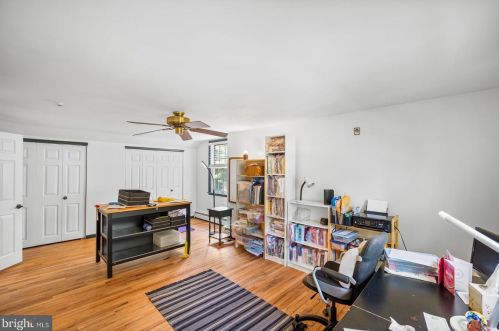 233 Old State Rd, Limerick PA 19468-3116 exterior