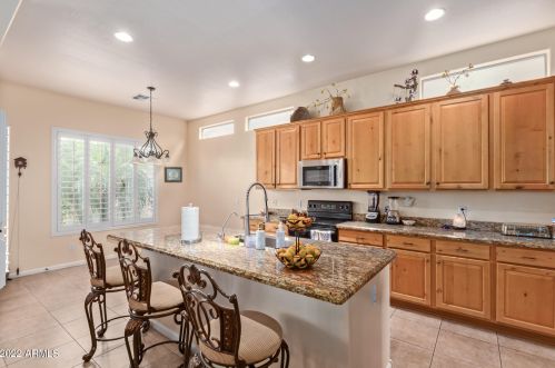 8623 22 St, Phoenix AZ 85016-6604 exterior