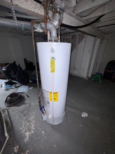 326 Dorothy Dr, Pittsburgh PA 15235-1830 exterior