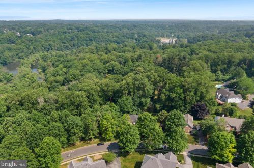 84 Old Mill Dr, Media PA 19063-6315 exterior